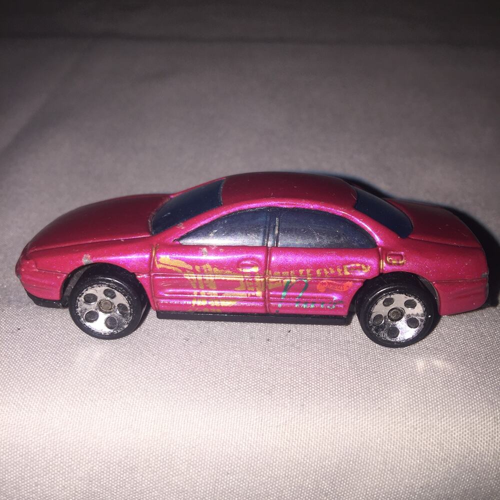 Toy Hot Wheels 1993 Aurora Paris France Eiffel Tower Special Moel In Good Shape